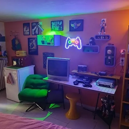 Suite Retro 80S 90S Grande Baignoire Et Jardin