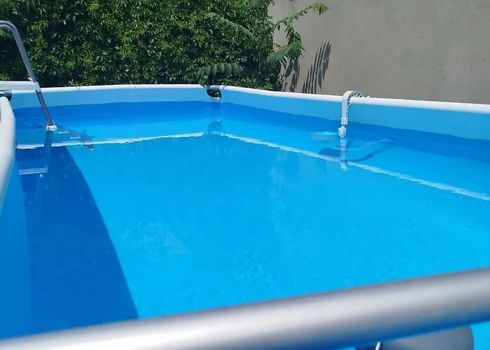 Suite Retro 80S 90S Grande Baignoire Et Jardin *